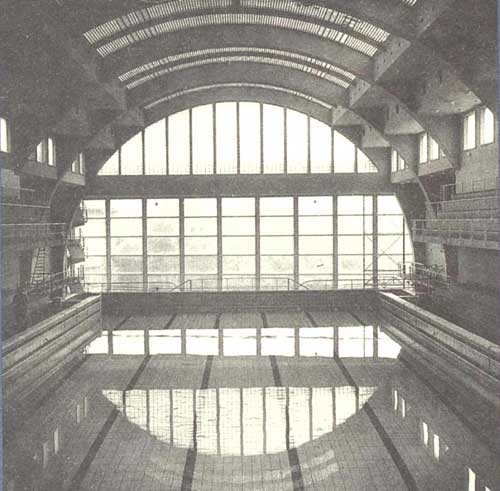 1_Un-siecle-architecture-moderne-province-liege_picine-de-la-sauveniere_le-grand-hall-et-le-bassin-principal-1942